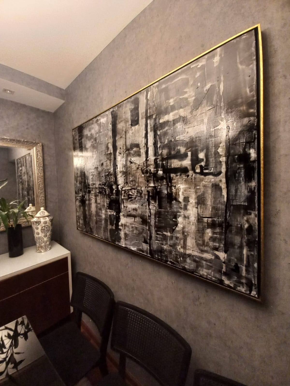 Palette-knife relief installed in a dining room